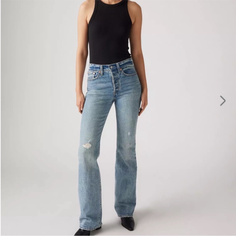 Levi’s Wedgie Bootcut Jeans Back in Town 29